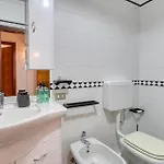 Dom wakacyjny 2 Bedroom Gorgeous In *