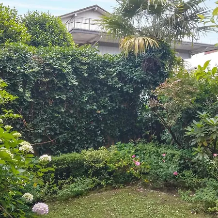 2 Bedroom Gorgeous In * Stresa