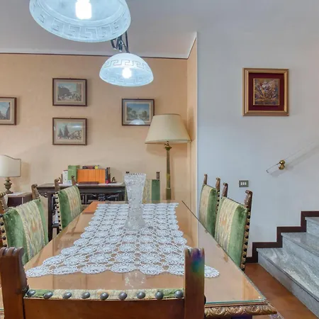 2 Bedroom Amazing In Dom wakacyjny *