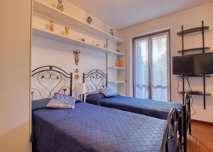 2 Bedroom Gorgeous In * Stresa