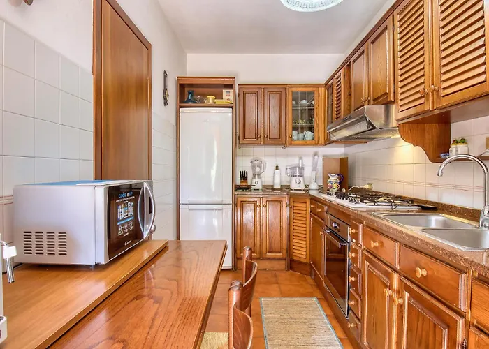 2 Bedroom Gorgeous In Tatil Evi Stresa